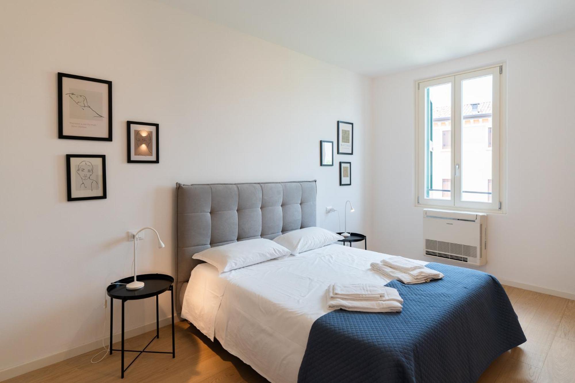 Aparthotel Palazzo Delle Guglie By Postcardsfrom Werona Zewnętrze zdjęcie